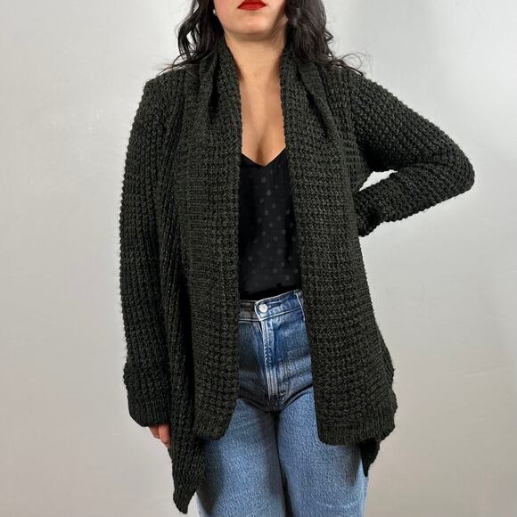 John + Jenn Dark Green Oversized Open Knit Cardigan - Picture 2 of 7